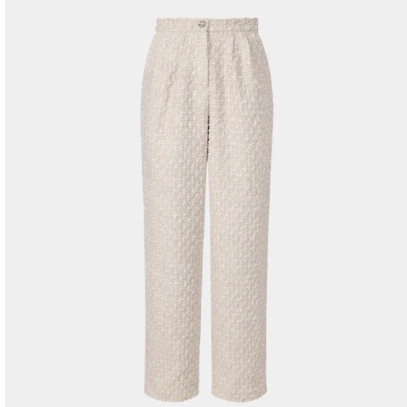 Racheli Camille vest in beige and Valentin pant in beige - Picture 8 of 11
